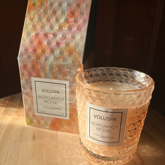 NIB Voluspa Bergamont Rose - Picture 2 of 7
